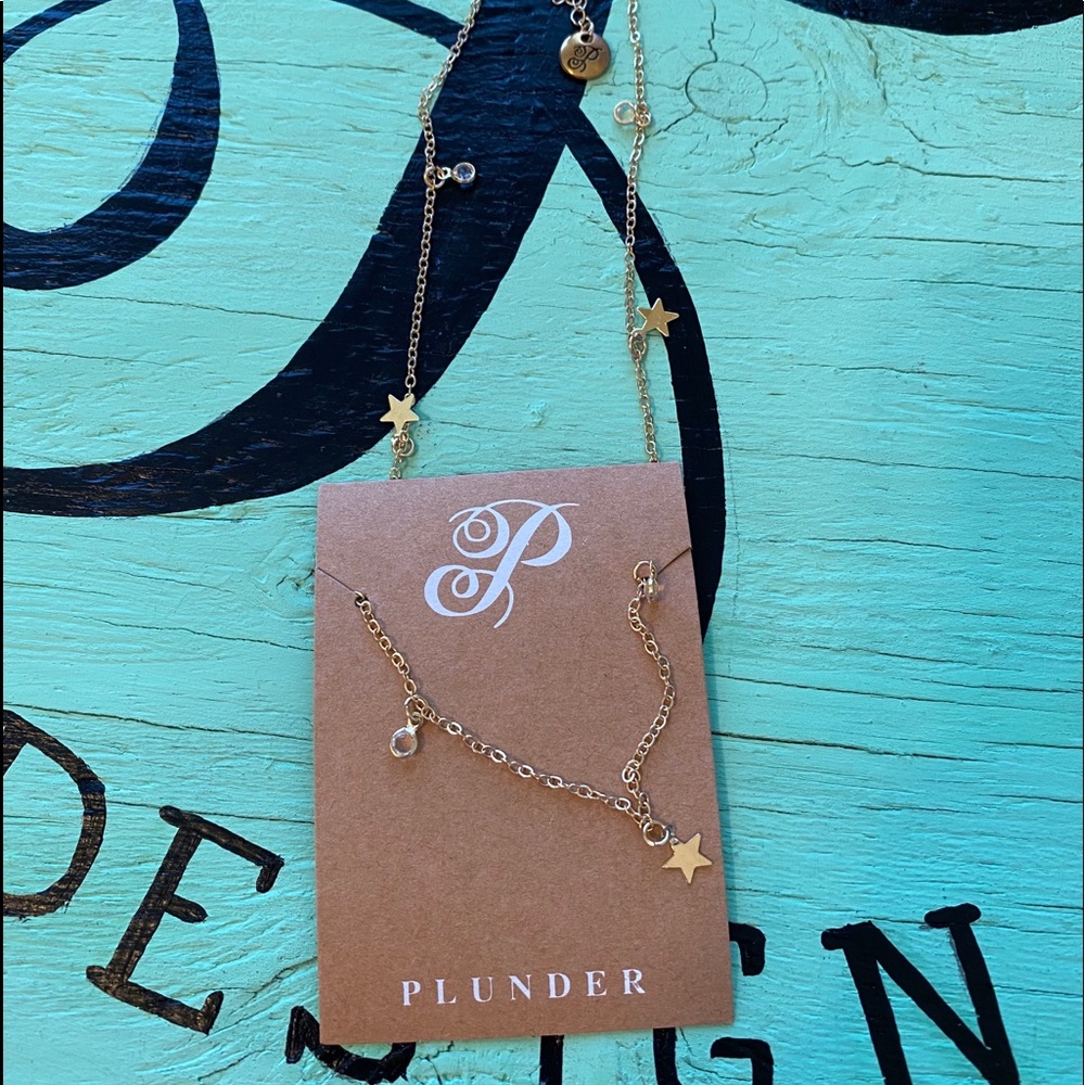 Gold star necklace